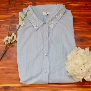 Blue button down with pearls, size Large